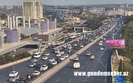 Bakının bu yollarında tıxac var