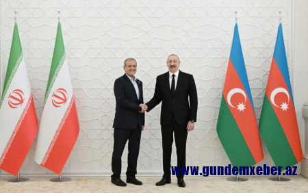 İlham Əliyevlə Pezeşkian arasında görüş keçirilir